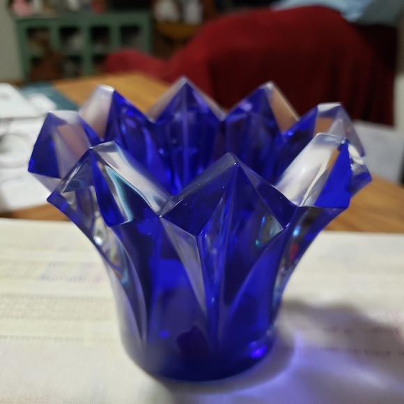 Cobalt Blue Vase - Picture 3 of 8